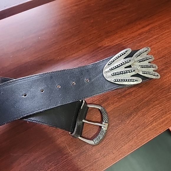 WOMENS Vintage Leather Big buckle belt - Picture 15 of 15